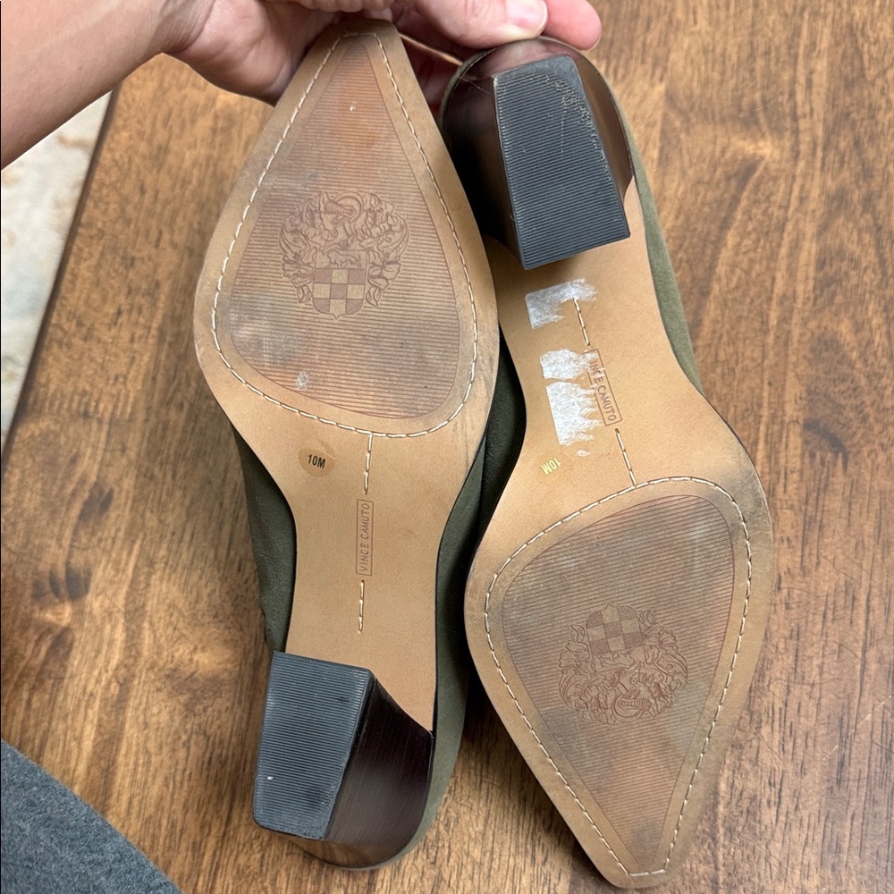 Vince Camuto Women's Green Mules - Picture 5 of 5